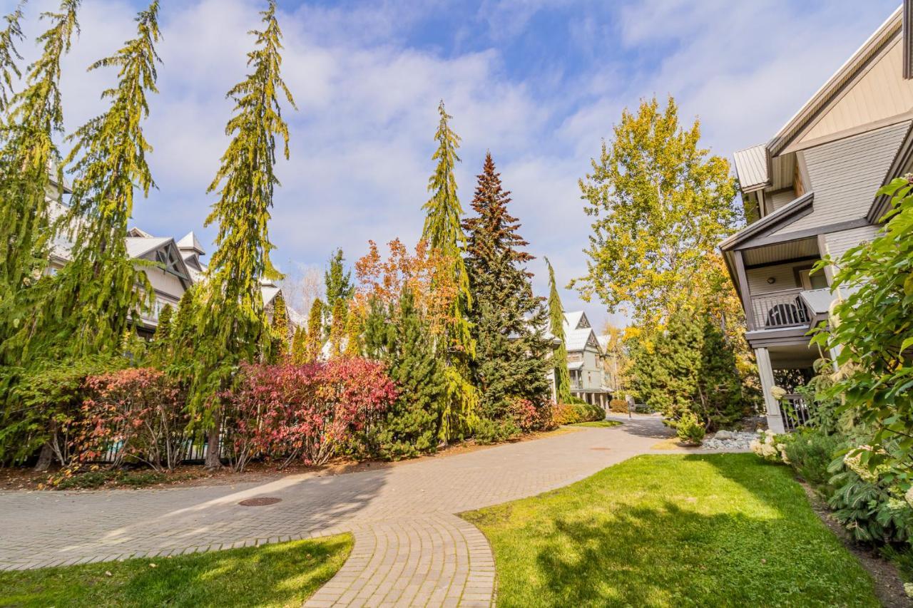 Northstar Aparthotel Whistler Exterior photo